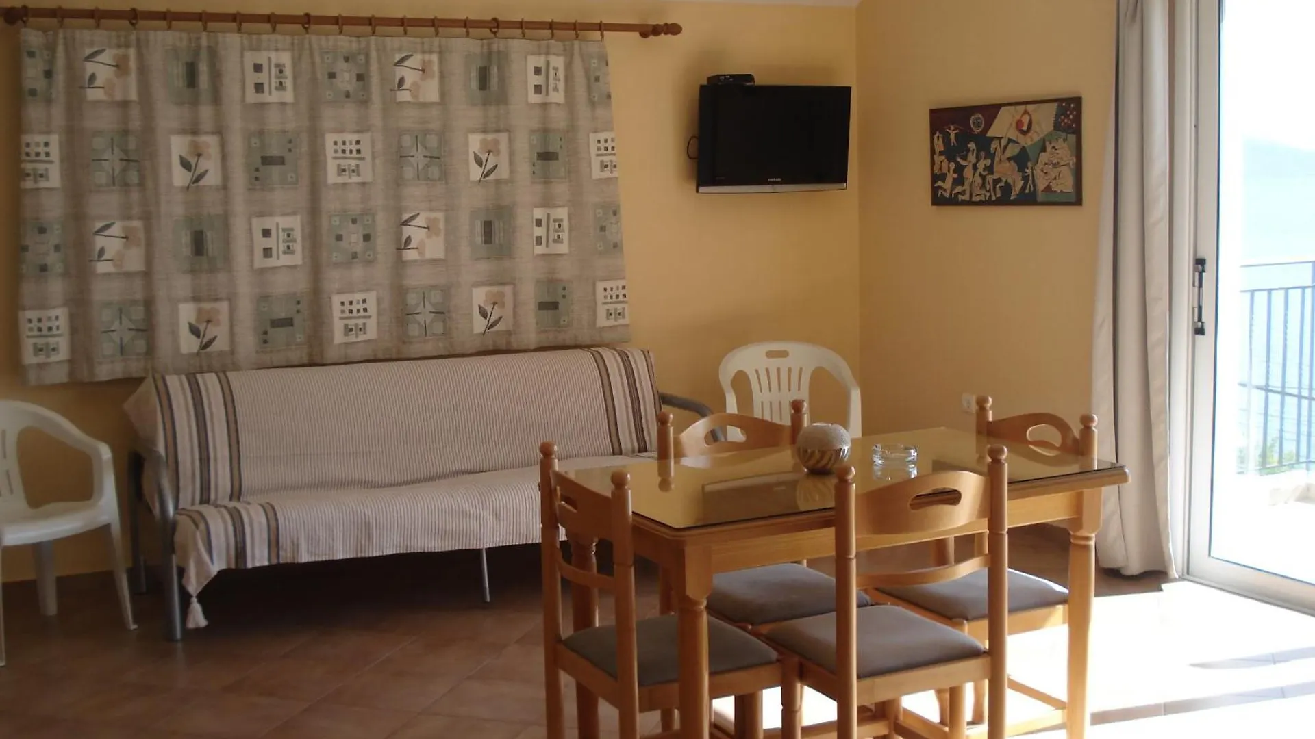 Mema'S Apartment Agia Efimia Greece