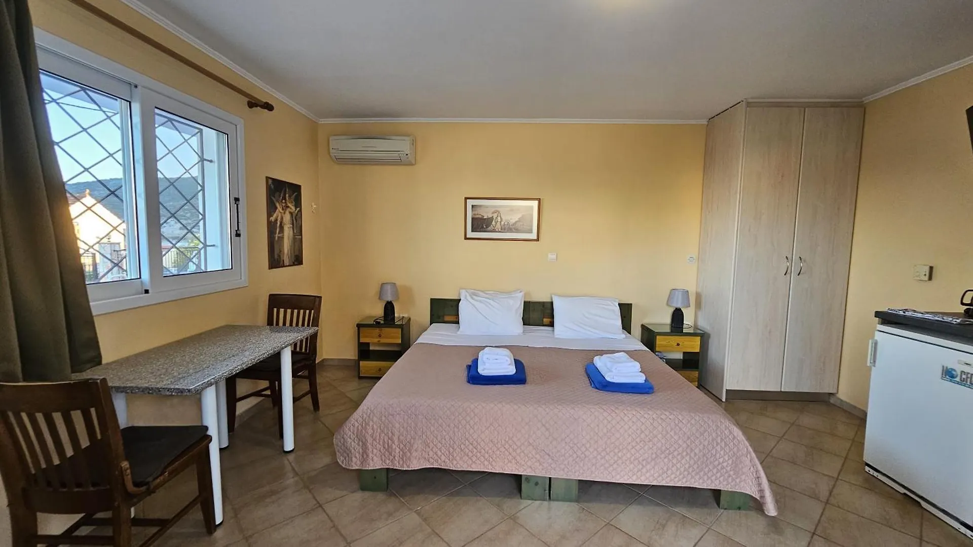 Mema'S Apartment Agia Efimia Greece