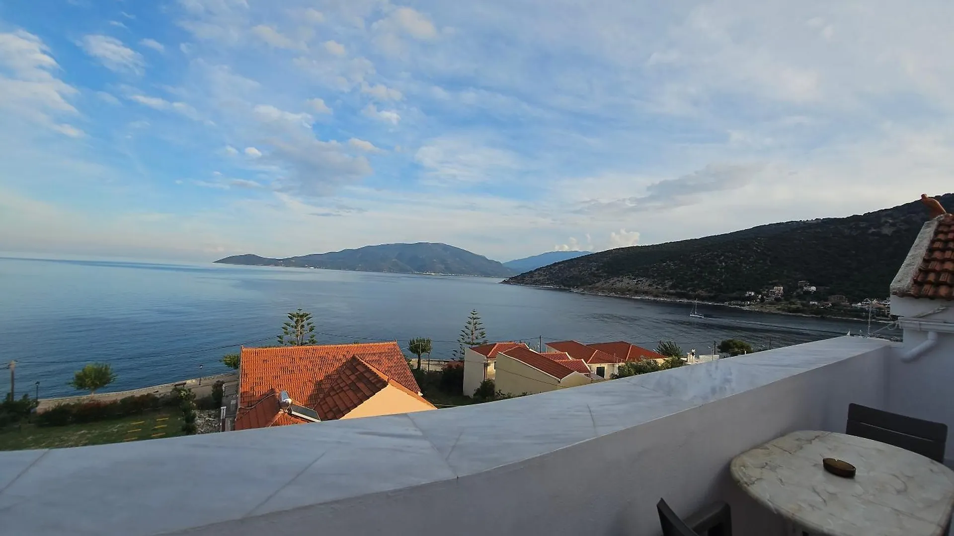 Mema'S Apartment Αγία Ευφημία Ελλάδα