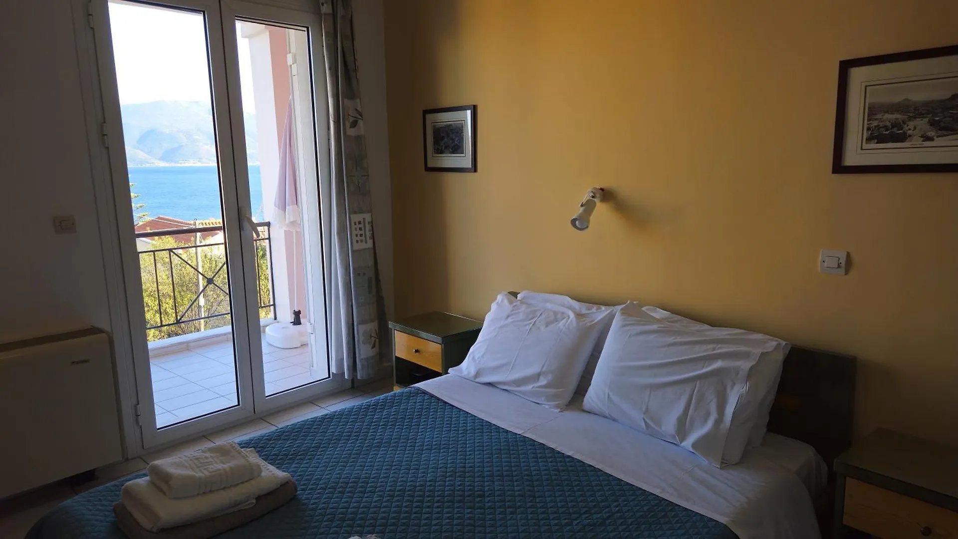 Mema'S Apartment Αγία Ευφημία 0*,